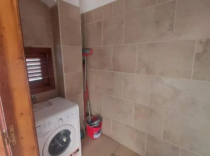 Rosalba Willa Leporano